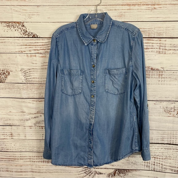 Chico's Tops - CHICO’S BLUE DENIM BUTTON FRONT CHAMBRAY SHIRT